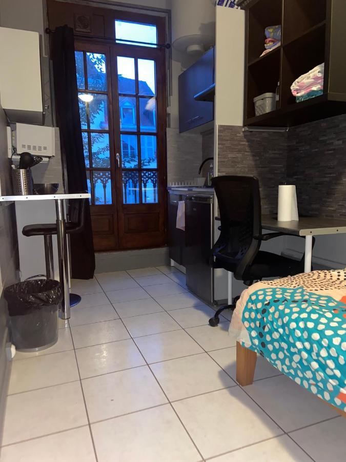 Emplacement Ideal : Studio Au Coeur De Dijon Disponible En Location Leilighet Eksteriør bilde